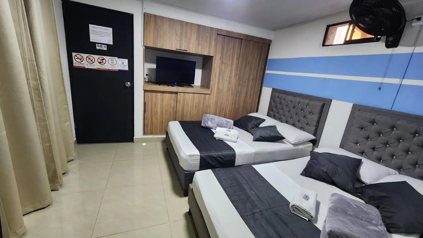 Aparta Hotel La 80 Estadio Medellin Colombia