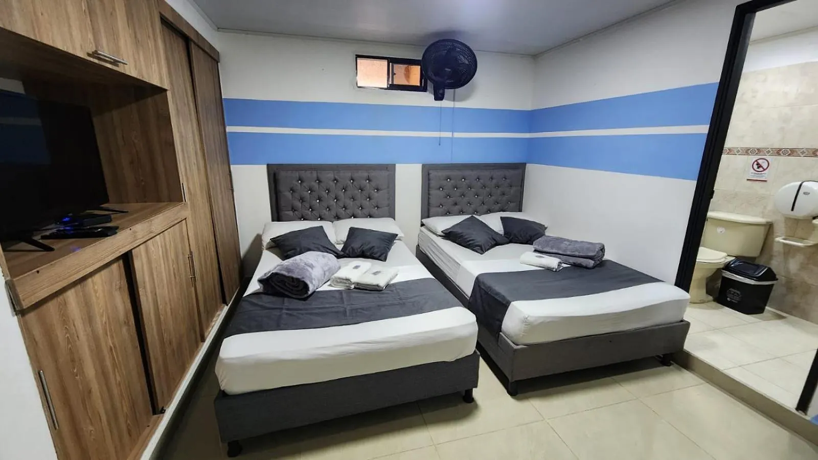 Aparta Hotel La 80 Estadio Medellin
