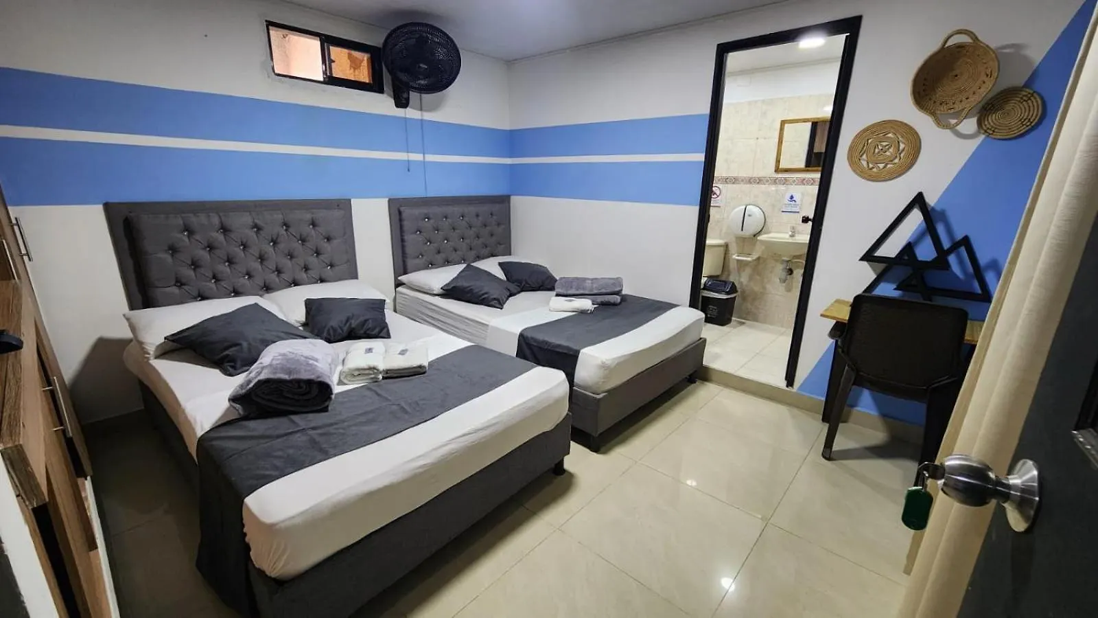 Aparta Hotel La 80 Estadio Medellin