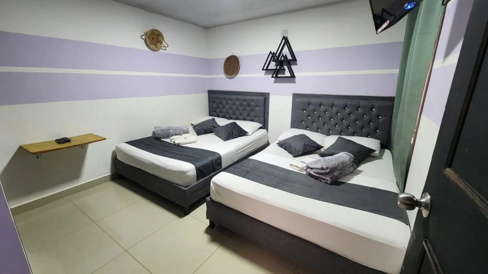 Aparta Hotel La 80 Estadio Medellin